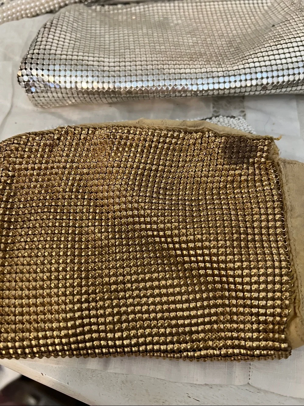 Lot Whiting & Davis mesh and unmarked beaded clutch purses